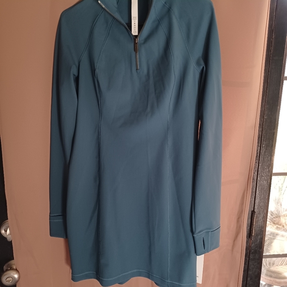 Lululemon define dress M - Picture 2 of 4